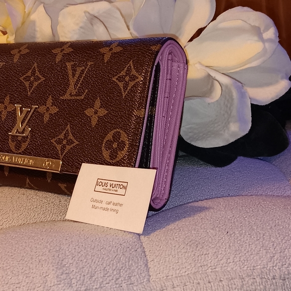 Vintage Louis Vuitton Wallet,Vuitton book,magnet,receipt,authentification paper. - Picture 14 of 16
